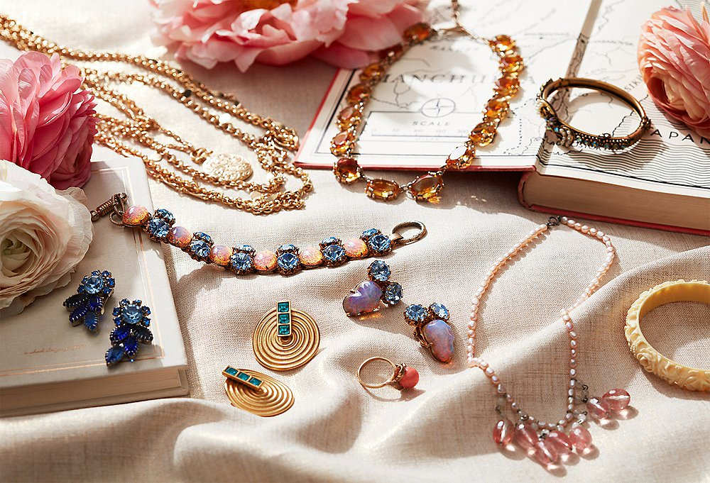 Interntaional Women’s Day (March 8): Top Amazing and Unique Gifts for Women 4037 image